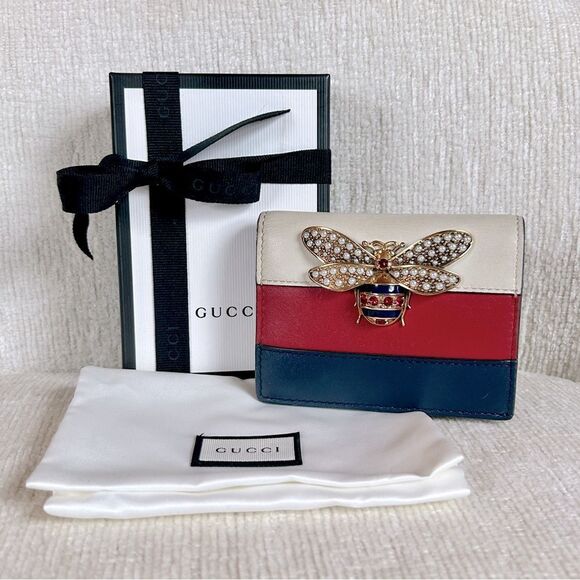 Gucci Handbags - Gucci Queen Margaret Bee Card Case